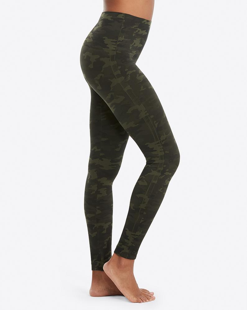 Spanx Look At Me Now Seamless Cropped Leggings Activewear Sage Camo Green