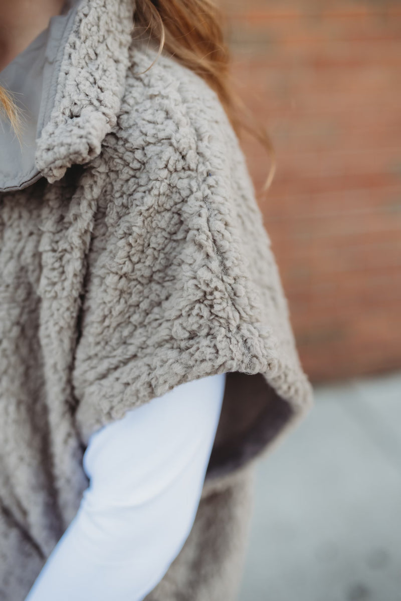 Sherpa Sleeveless Vest Jacket- Taupe