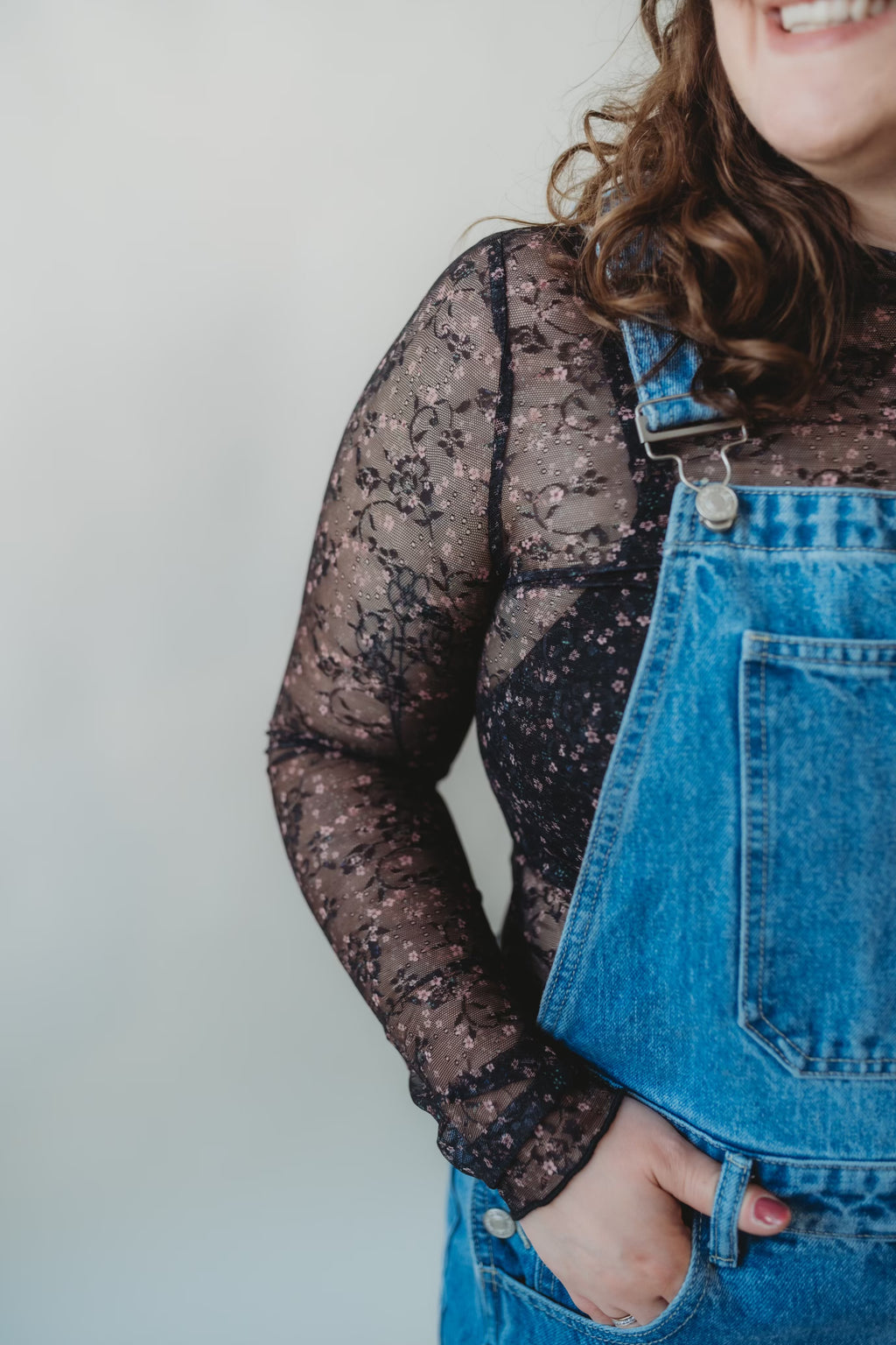 The Autumn Sheer Top- Black