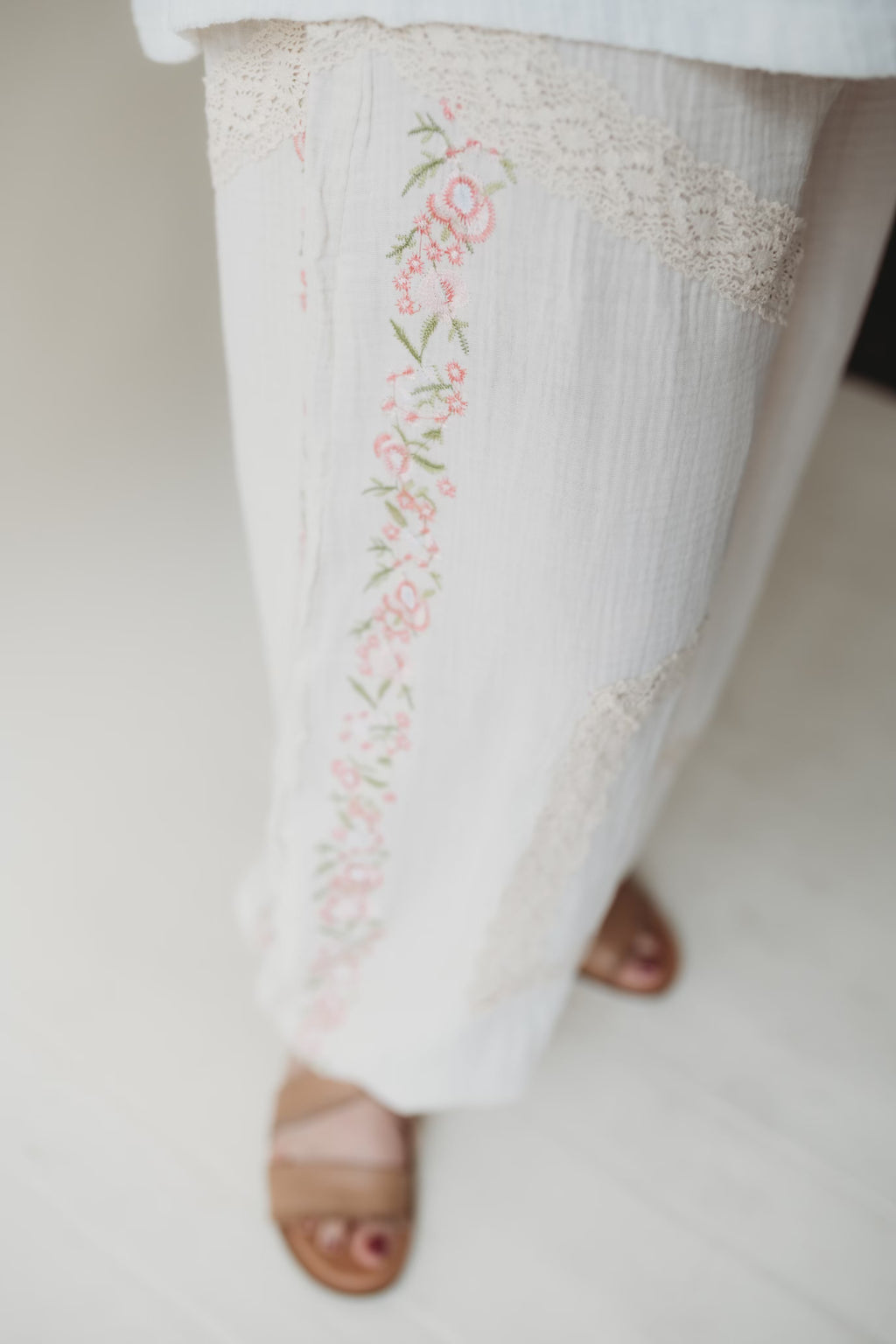 Floral Embroidered Jogger