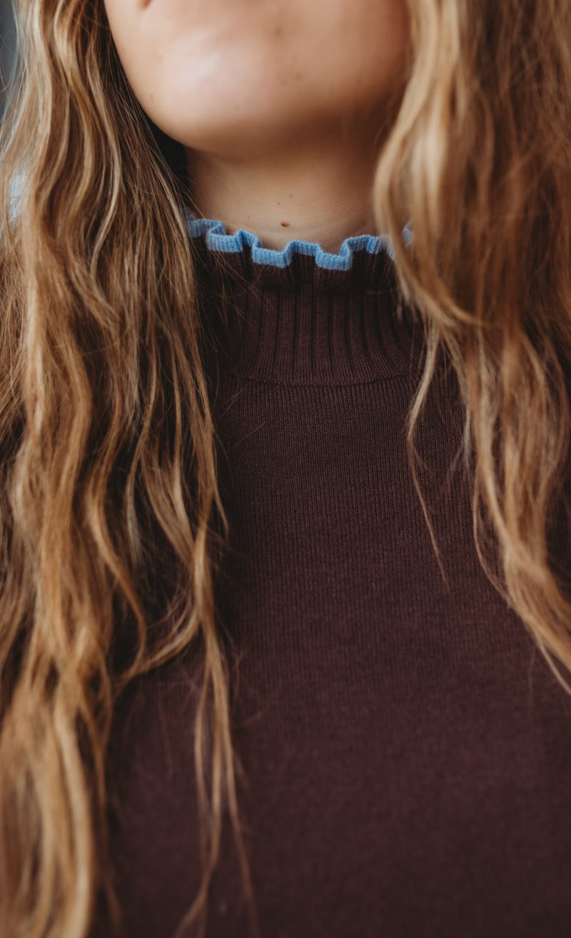 Birdy Ribbed Round Neck Sweater
